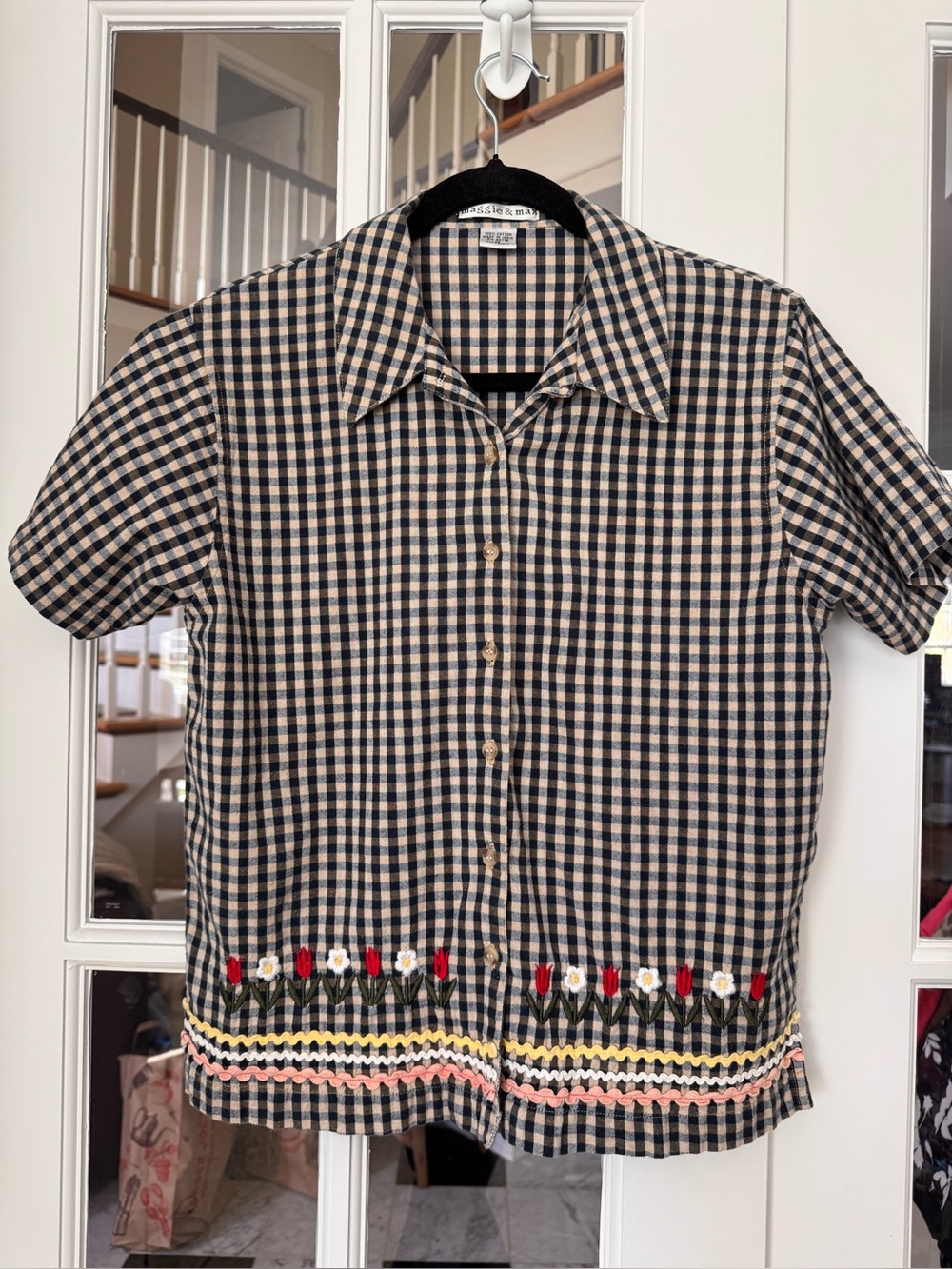 90’s Maggie & Max gingham short sleeve button shirt M Floral Embroidery Cottage